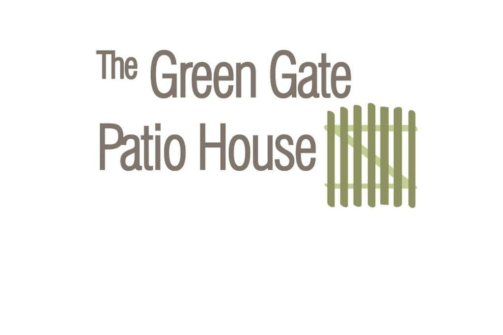 The Green Gate Patio House Nazare Exterior photo