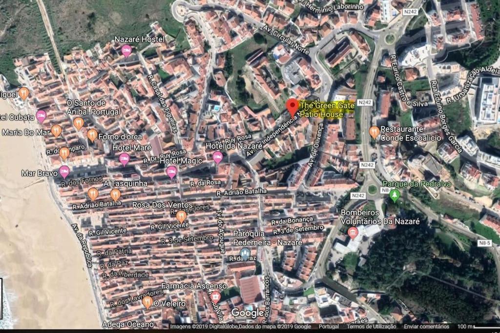 The Green Gate Patio House Nazare Exterior photo